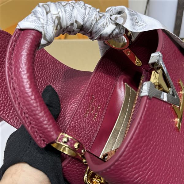 2026120164255442 270